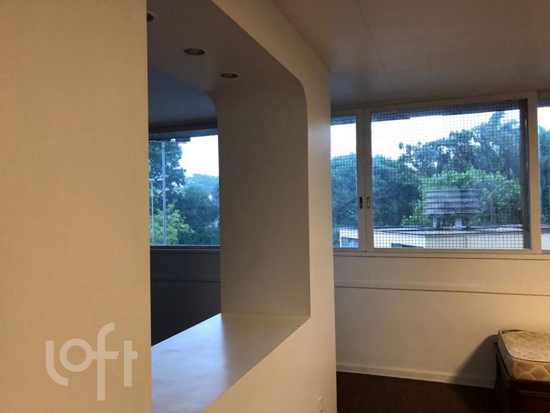 Apartamento à venda com 4 quartos, 170m² - Foto 4