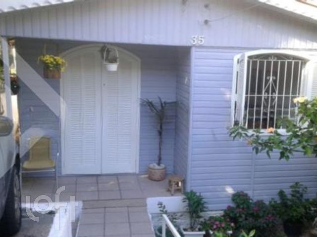 Casa com 73m², 2 dormitórios, 1 vaga, Jardim Botânico em Porto Alegre