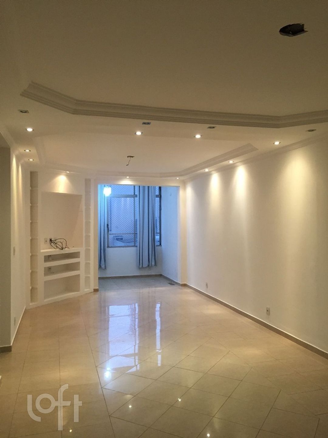 Apartamento à venda com 2 quartos, 105m² - Foto 3