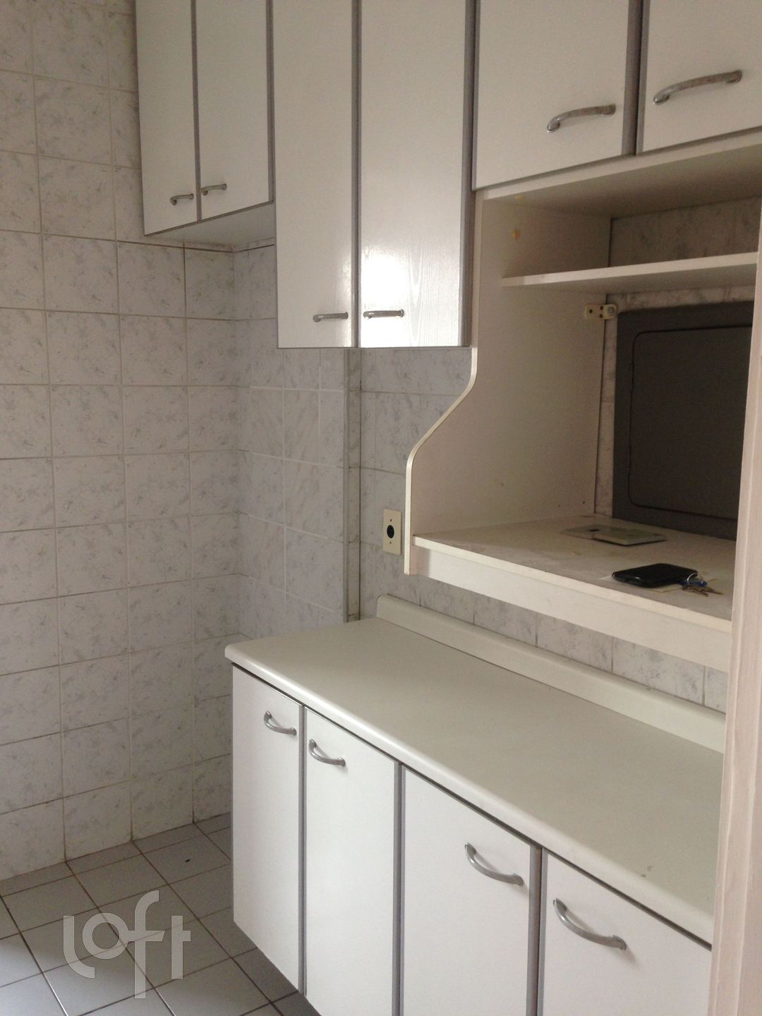 Apartamento à venda com 2 quartos, 70m² - Foto 3