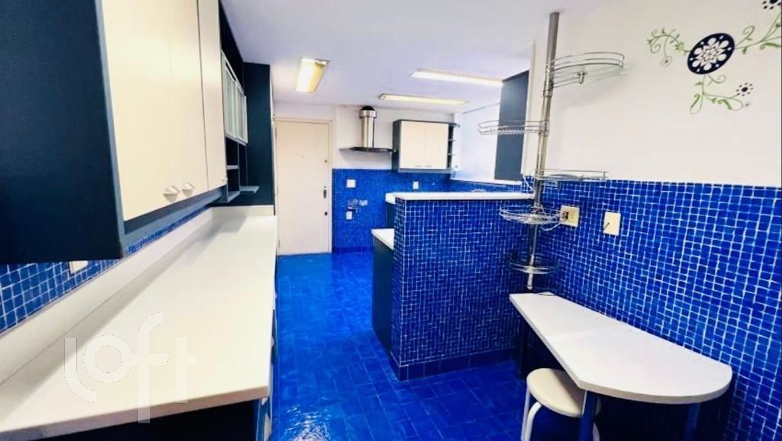 Apartamento à venda com 4 quartos, 270m² - Foto 6