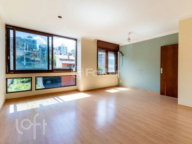 Apartamento com 84m², 2 dormitórios, 1 suíte, 1 vaga, Auxiliadora em Porto Alegre