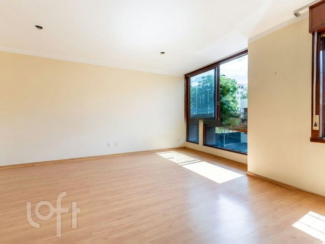 Apartamento com 84m², 2 dormitórios, 1 suíte, 1 vaga, Auxiliadora em Porto Alegre