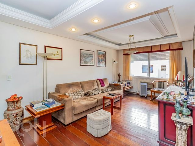 Apartamento com 111m², 3 dormitórios, 1 suíte, 1 vaga, Bela Vista em Porto Alegre