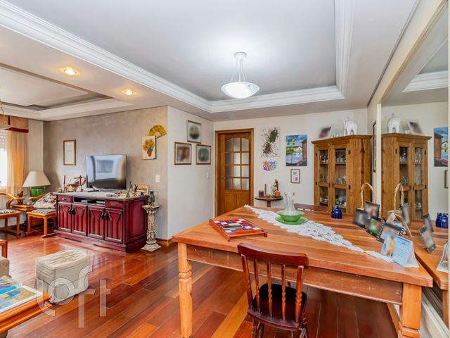 Apartamento com 111m², 3 dormitórios, 1 suíte, 1 vaga, Bela Vista em Porto Alegre