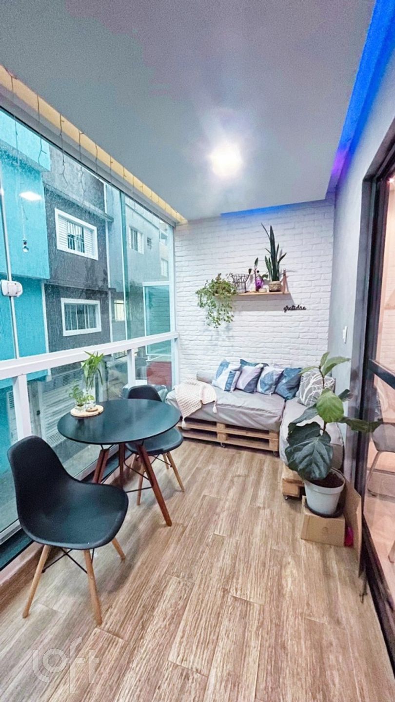 Casa de Condomínio à venda com 3 quartos, 200m² - Foto 1