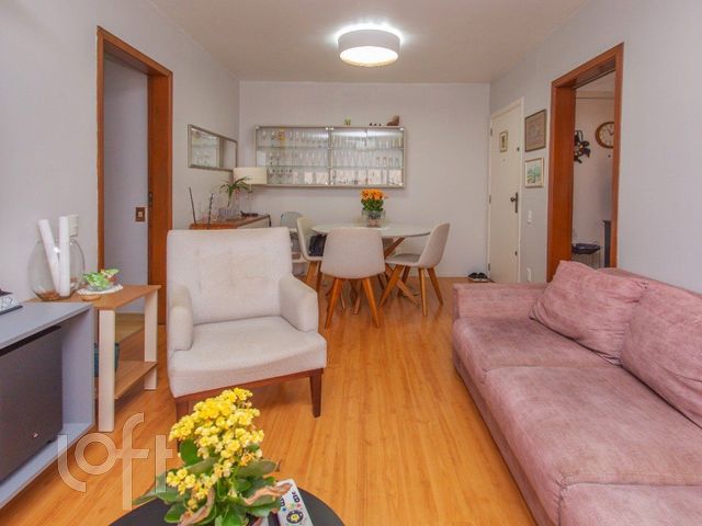 Apartamento com 96m², 3 dormitórios, 1 suíte, 1 vaga, Menino Deus em Porto Alegre