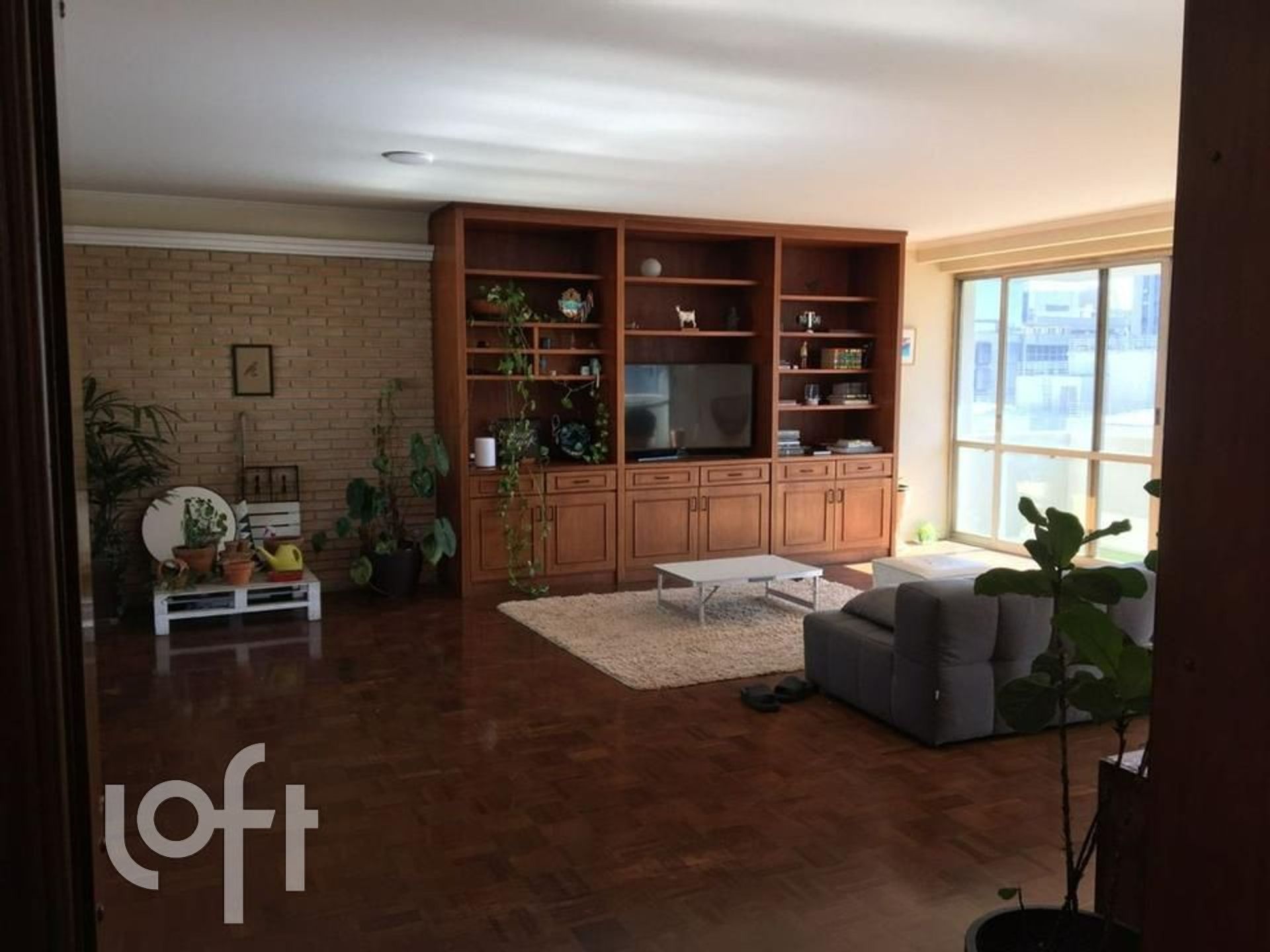 Apartamento à venda com 3 quartos, 200m² - Foto 1