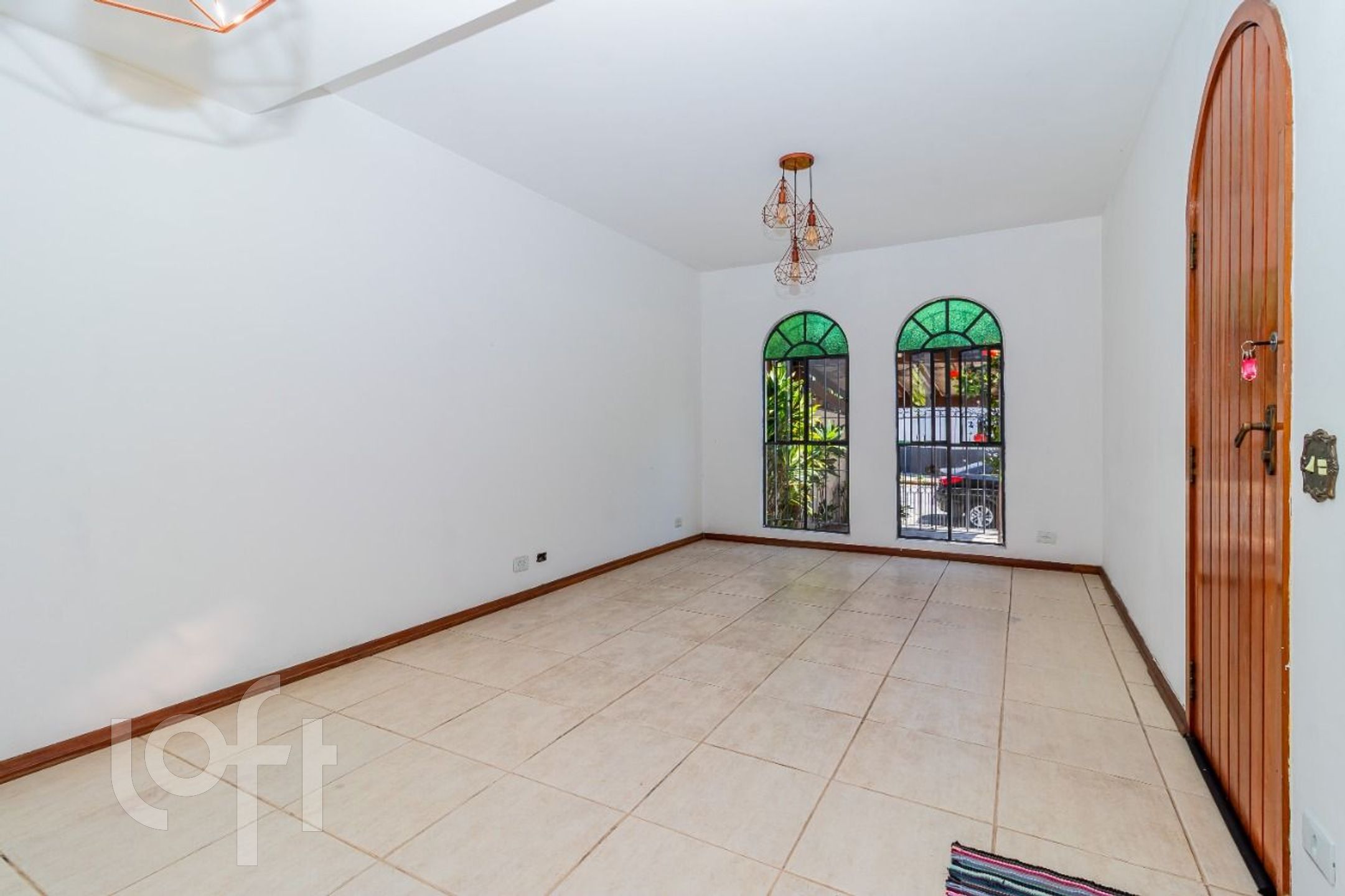 Casa à venda com 2 quartos, 121m² - Foto 2