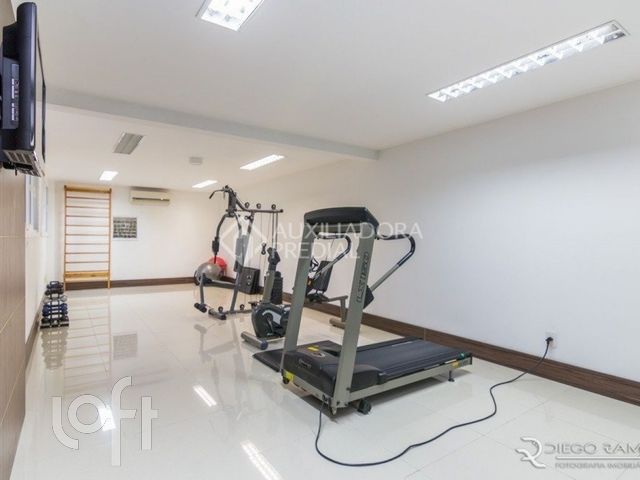 Apartamento com 103m², 3 dormitórios, 1 suíte, 2 vagas, Menino Deus em Porto Alegre