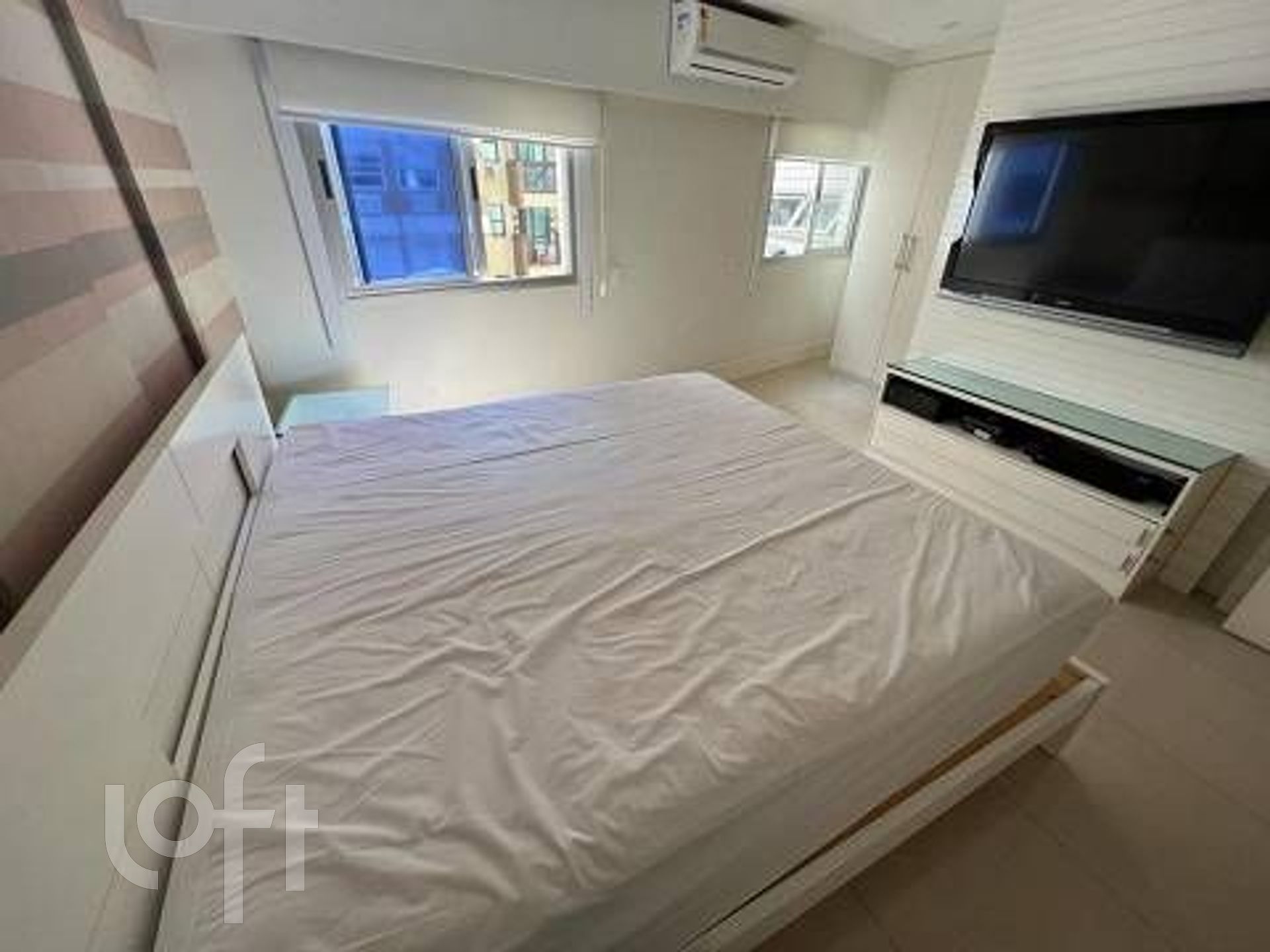 Apartamento à venda com 3 quartos, 122m² - Foto 19