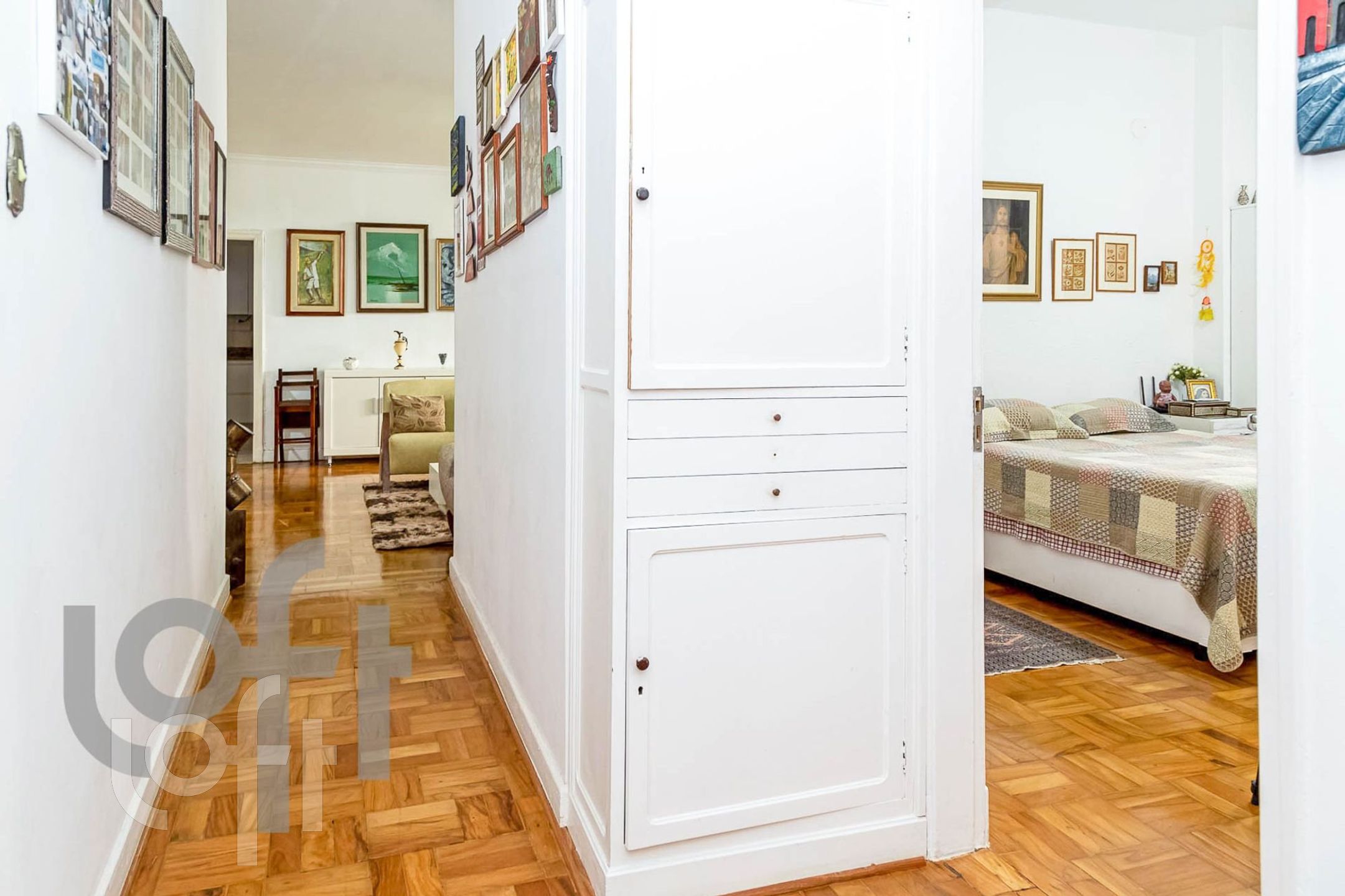 Apartamento à venda com 3 quartos, 220m² - Foto 5