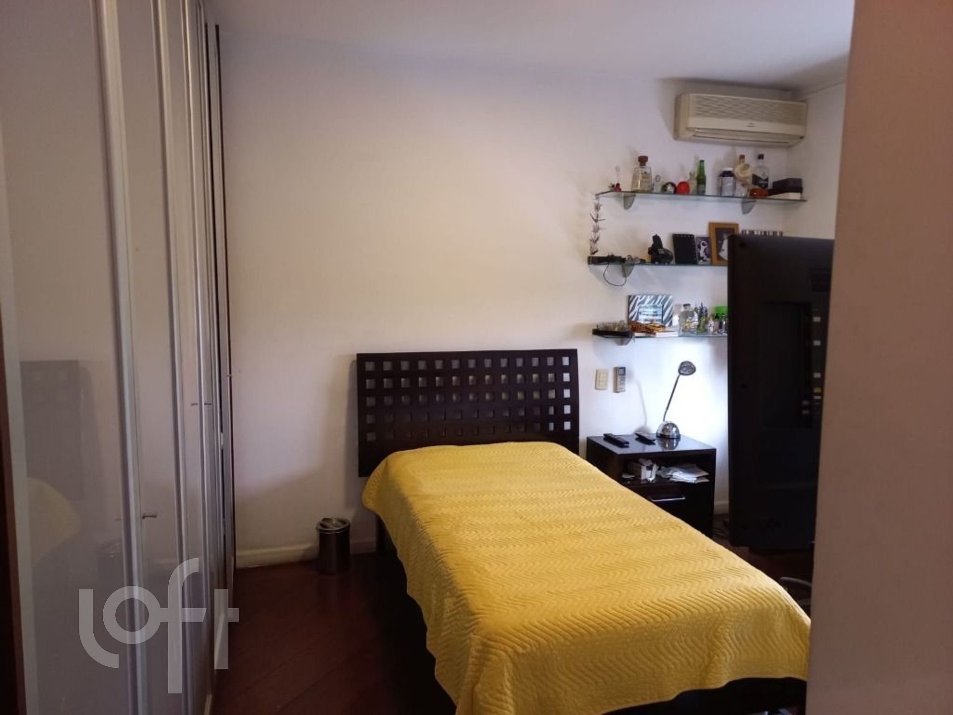 Apartamento à venda com 4 quartos, 200m² - Foto 26