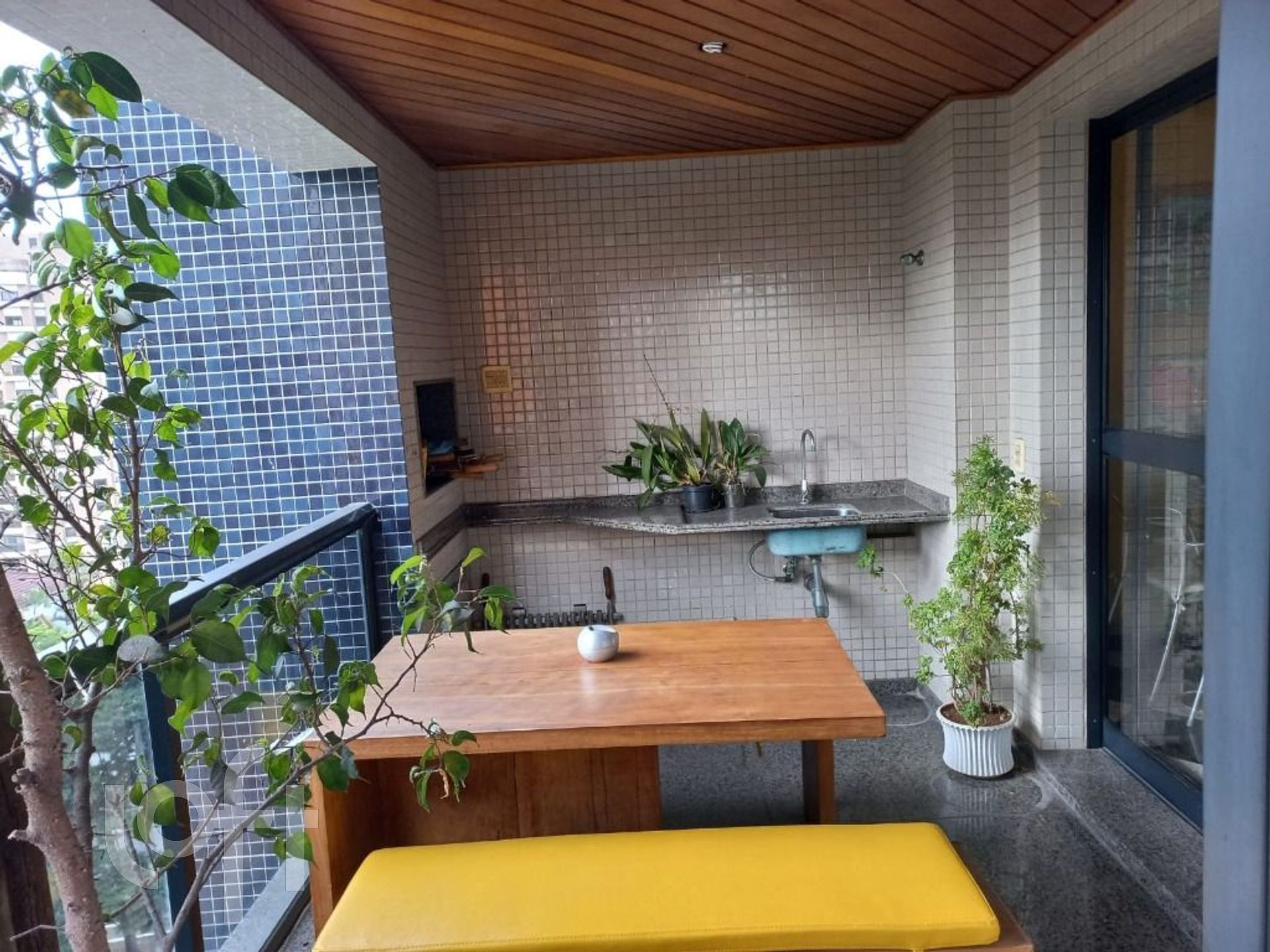 Apartamento à venda com 4 quartos, 200m² - Foto 15