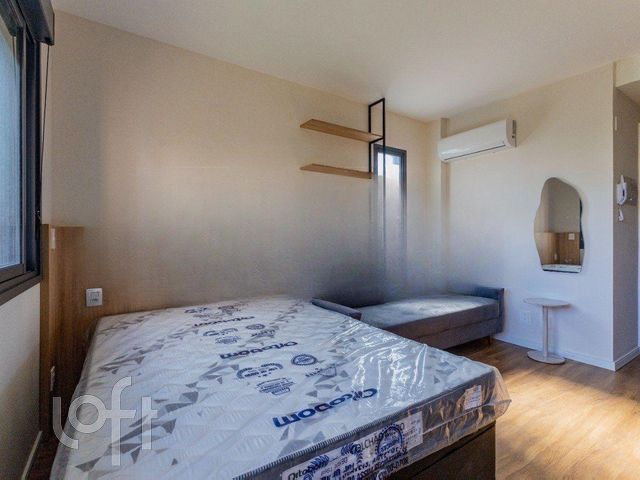 Apartamento com 29m², 1 dormitório, 1 vaga, Rio Branco em Porto Alegre