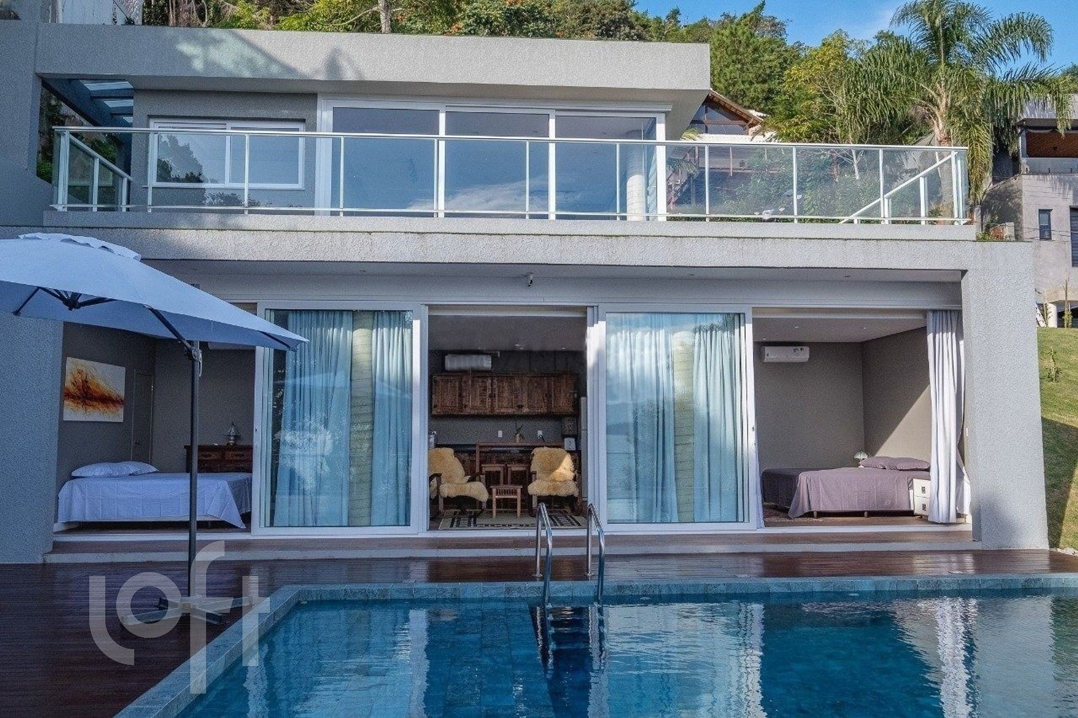 Casa Residencial com 680m², 6 quartos, 5 suítes, 6 garagens, no bairro Sambaqui em Florianópolis