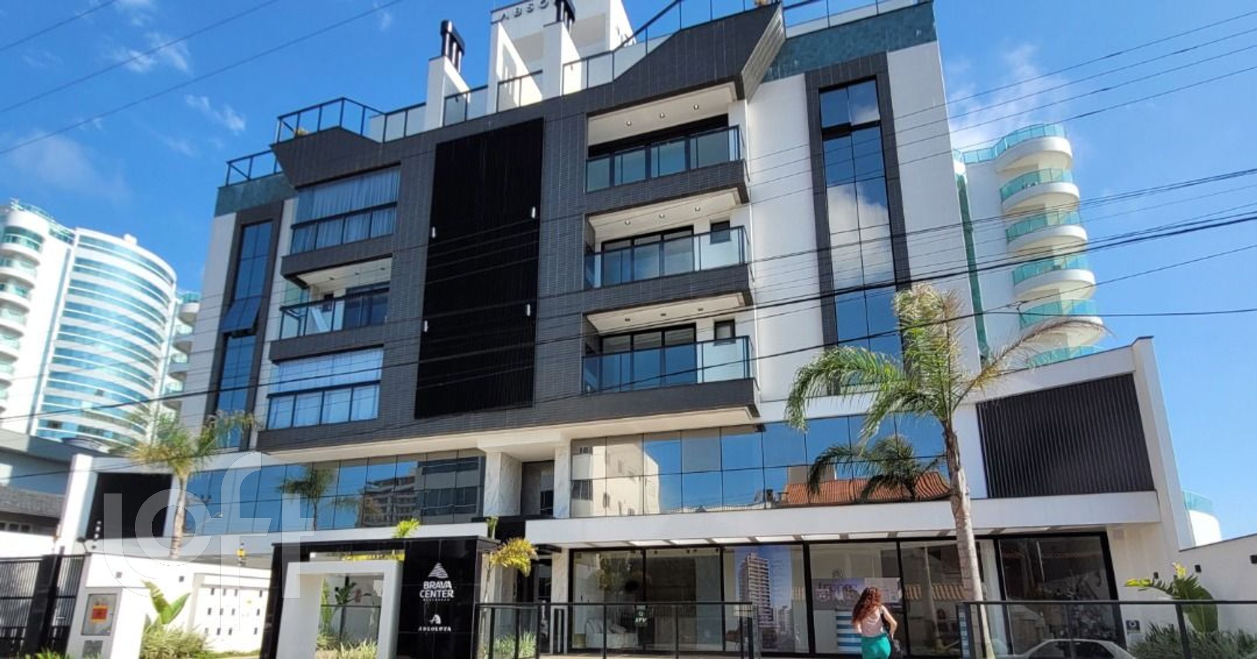 Apartamentos com 92m², 2 quartos, 2 suítes, 2 garagens, no bairro Praia Brava em Itajaí