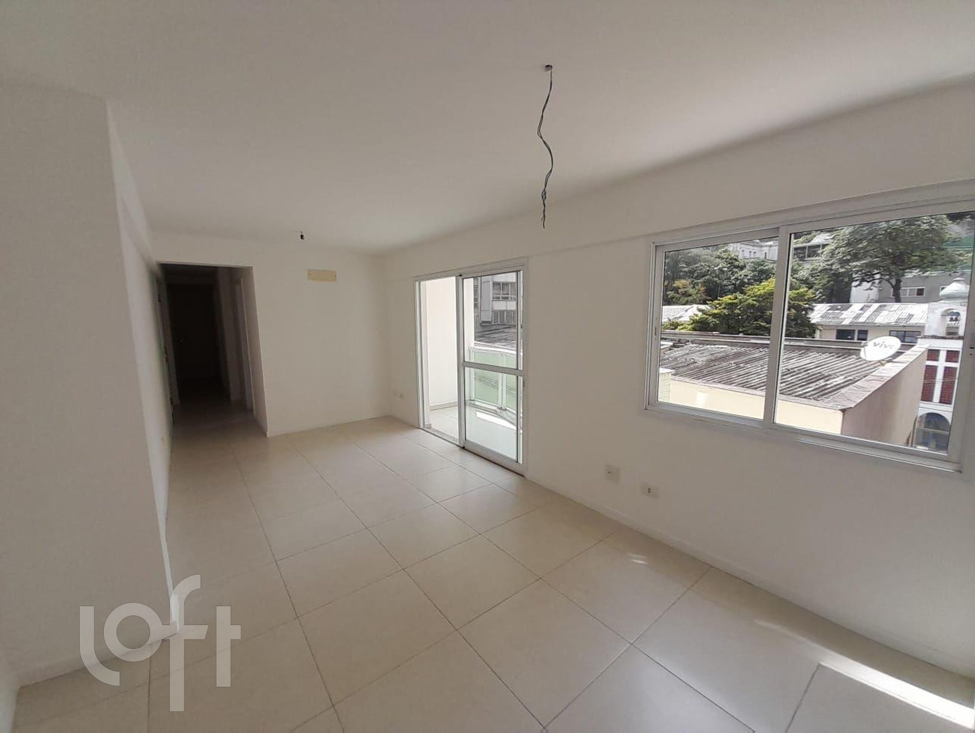 Apartamento à venda com 3 quartos, 88m² - Foto 3