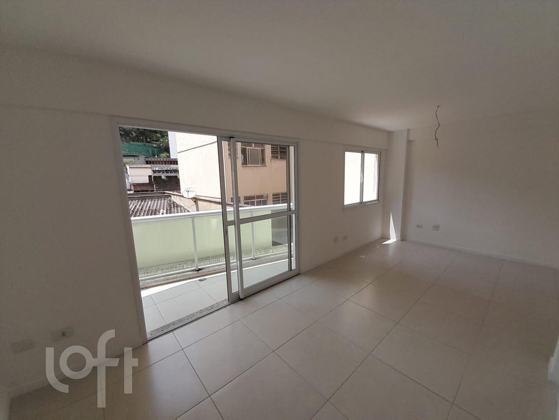 Apartamento à venda com 3 quartos, 88m² - Foto 1