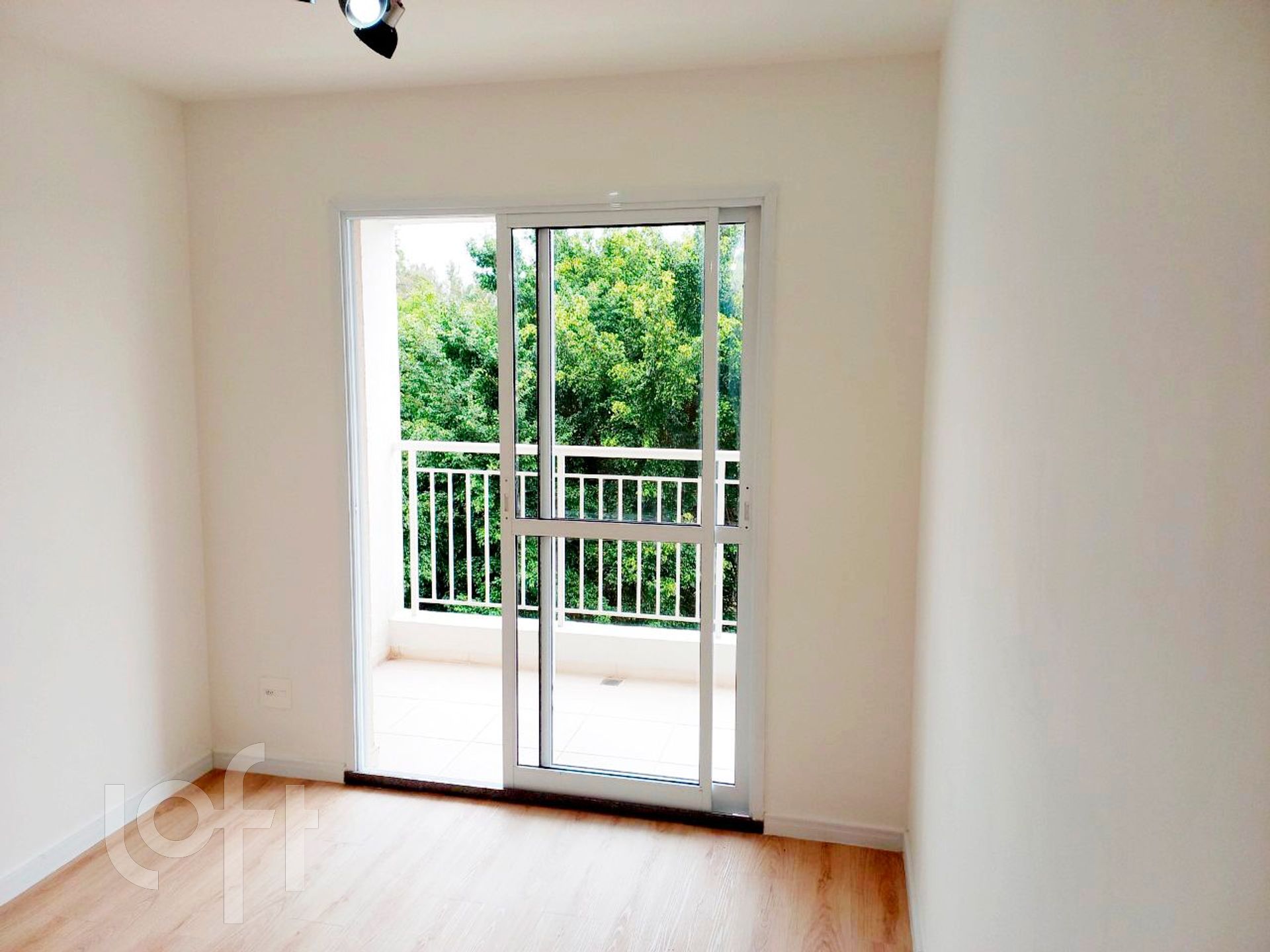 Apartamento à venda em Chácara Santo Antônio com 6
