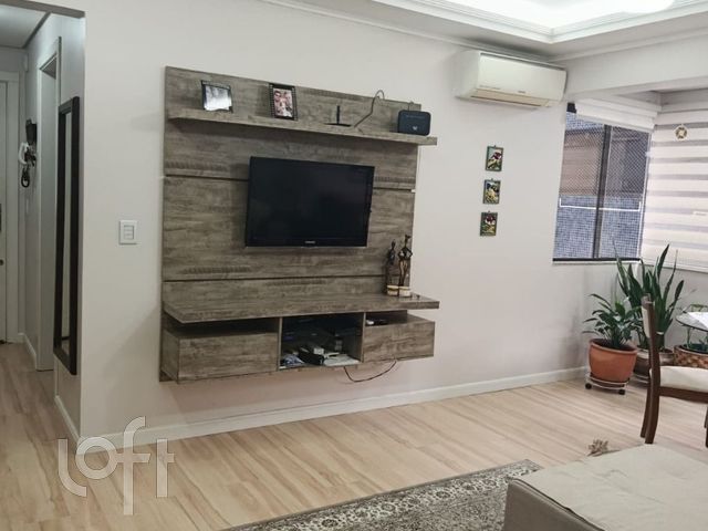 Apartamento com 71m², 2 dormitórios, 1 suíte, 2 vagas, Menino Deus em Porto Alegre