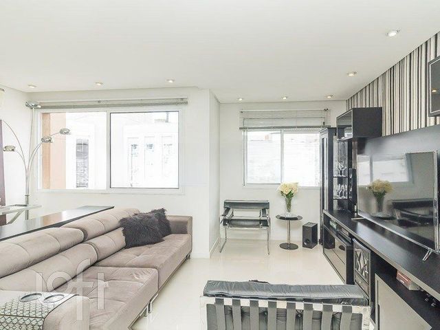 Apartamento com 65m², 2 dormitórios, 1 suíte, 1 vaga, Vila Ipiranga em Porto Alegre