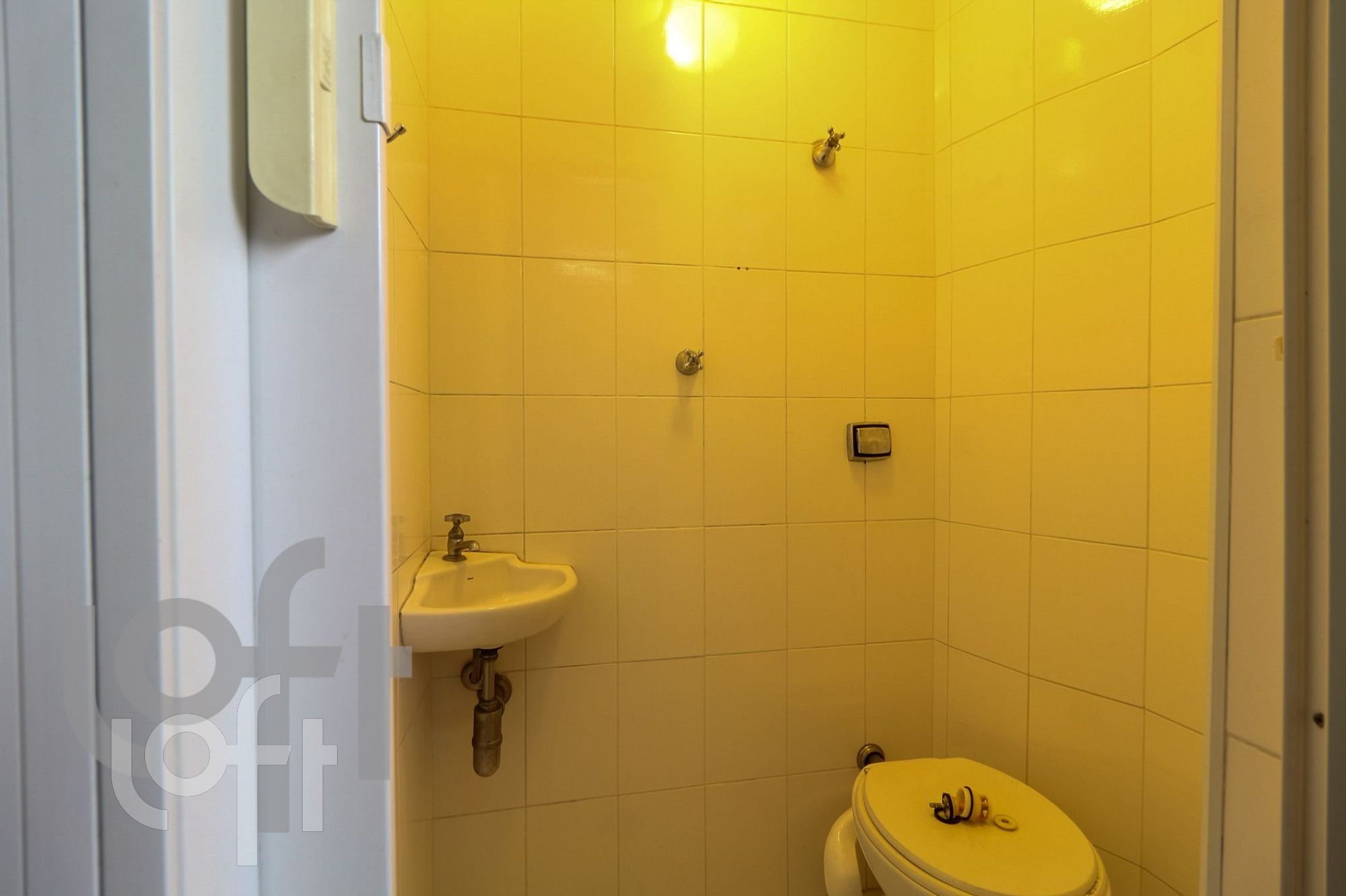 Apartamento à venda com 2 quartos, 68m² - Foto 25