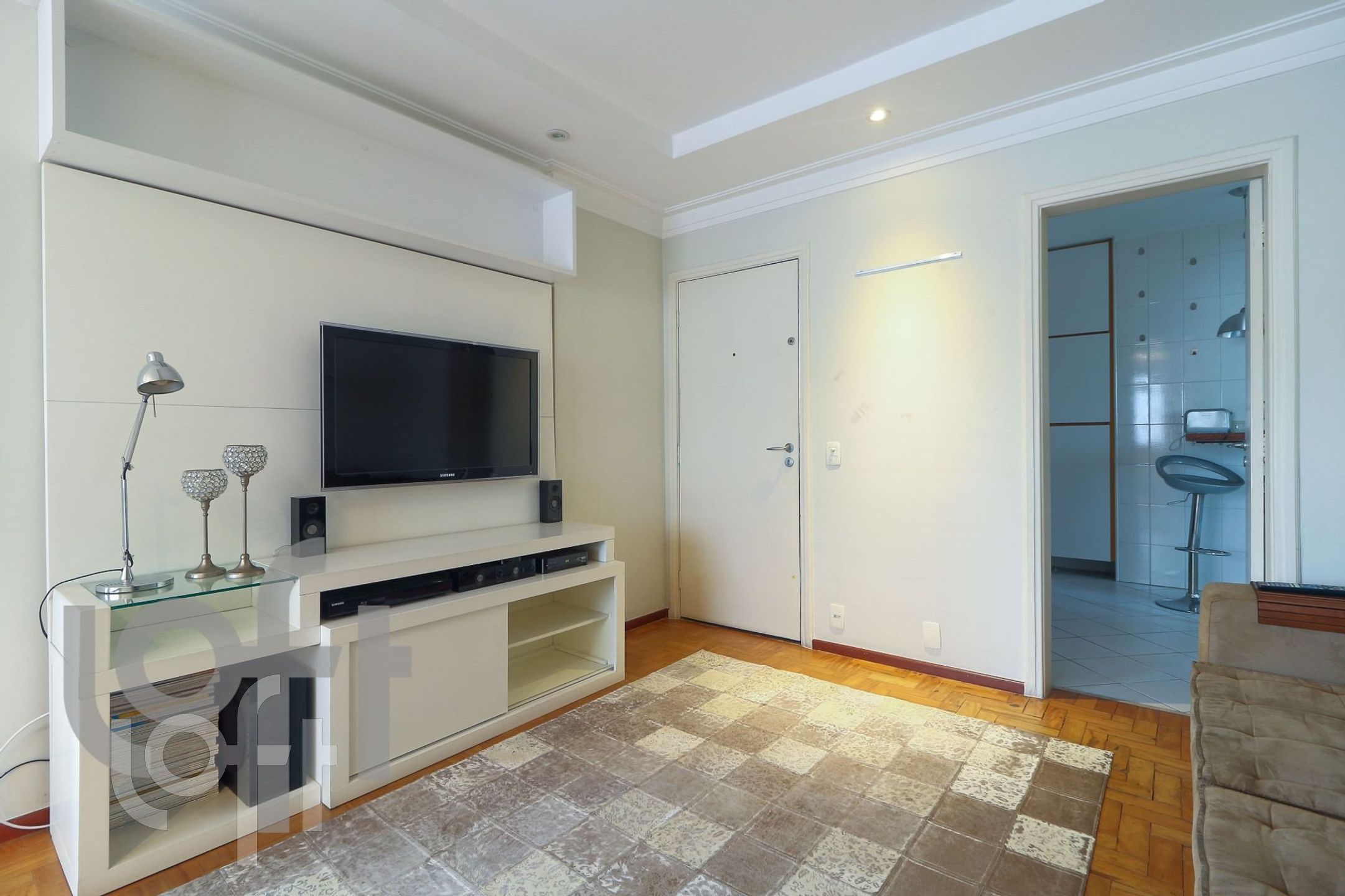 Apartamento à venda com 2 quartos, 68m² - Foto 1