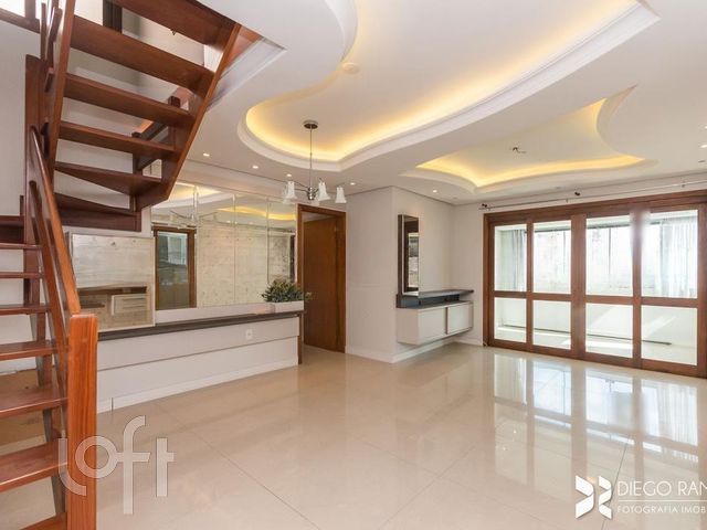 Apartamento com 247m², 3 dormitórios, 1 suíte, 2 vagas, Vila Ipiranga em Porto Alegre