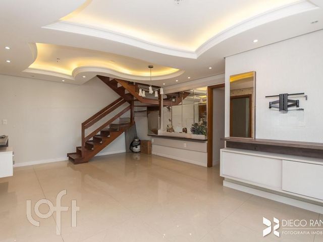 Apartamento com 247m², 3 dormitórios, 1 suíte, 2 vagas, Vila Ipiranga em Porto Alegre