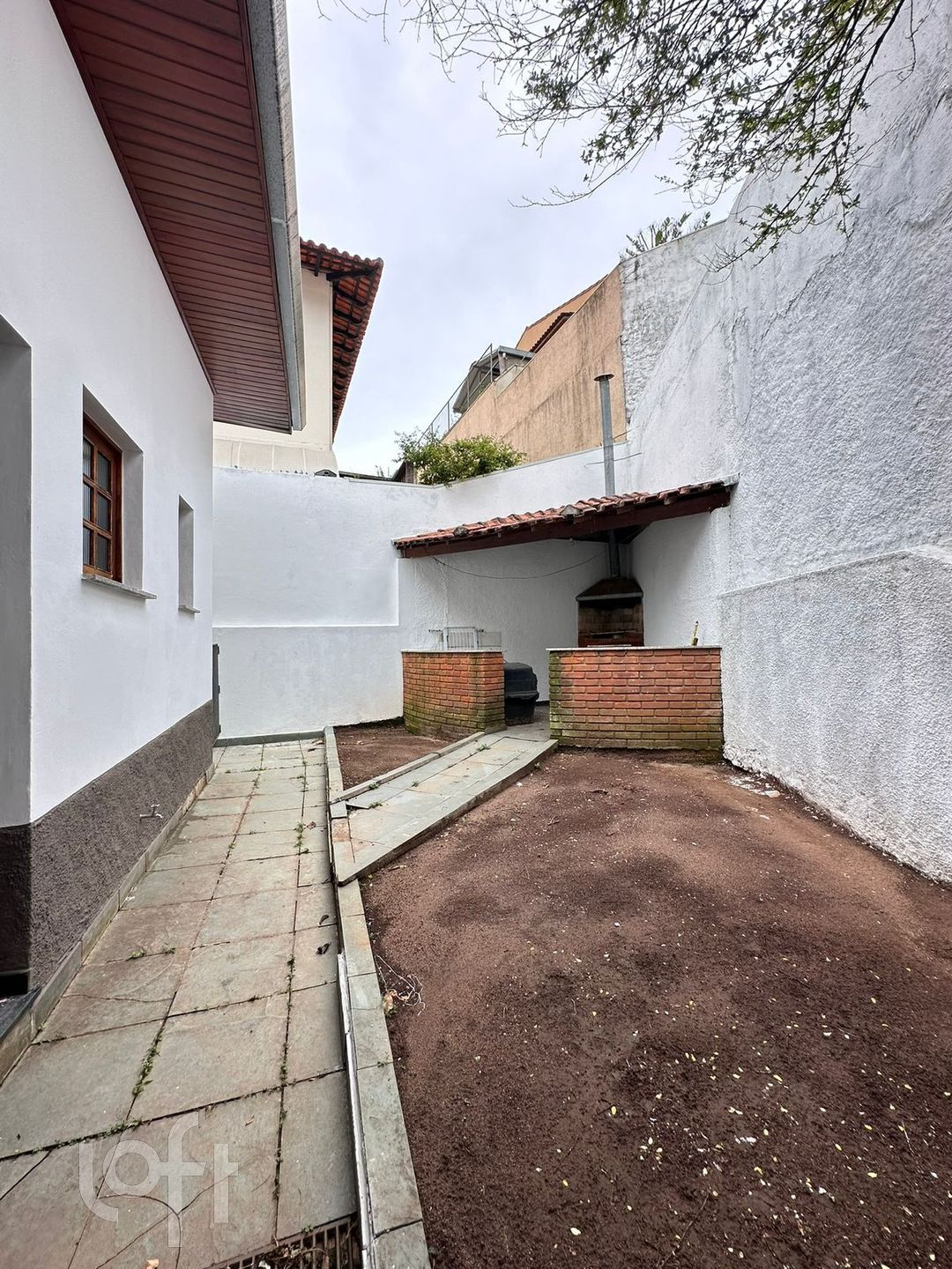 Casa à venda com 5 quartos, 300m² - Foto 27