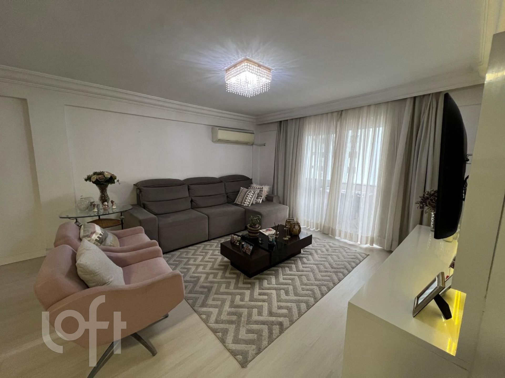 Apartamento à venda em Barra Sul com 135 m², 4 quartos, 2 suítes, 1 vaga