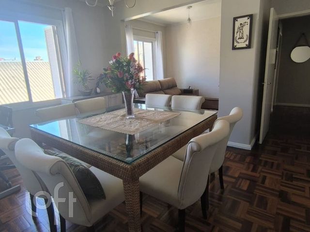 Apartamento com 80m², 3 dormitórios, 1 suíte, Menino Deus em Porto Alegre