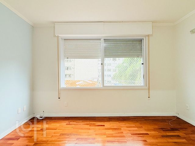 Apartamento com 104m², 3 dormitórios, 1 suíte, 1 vaga, Floresta em Porto Alegre
