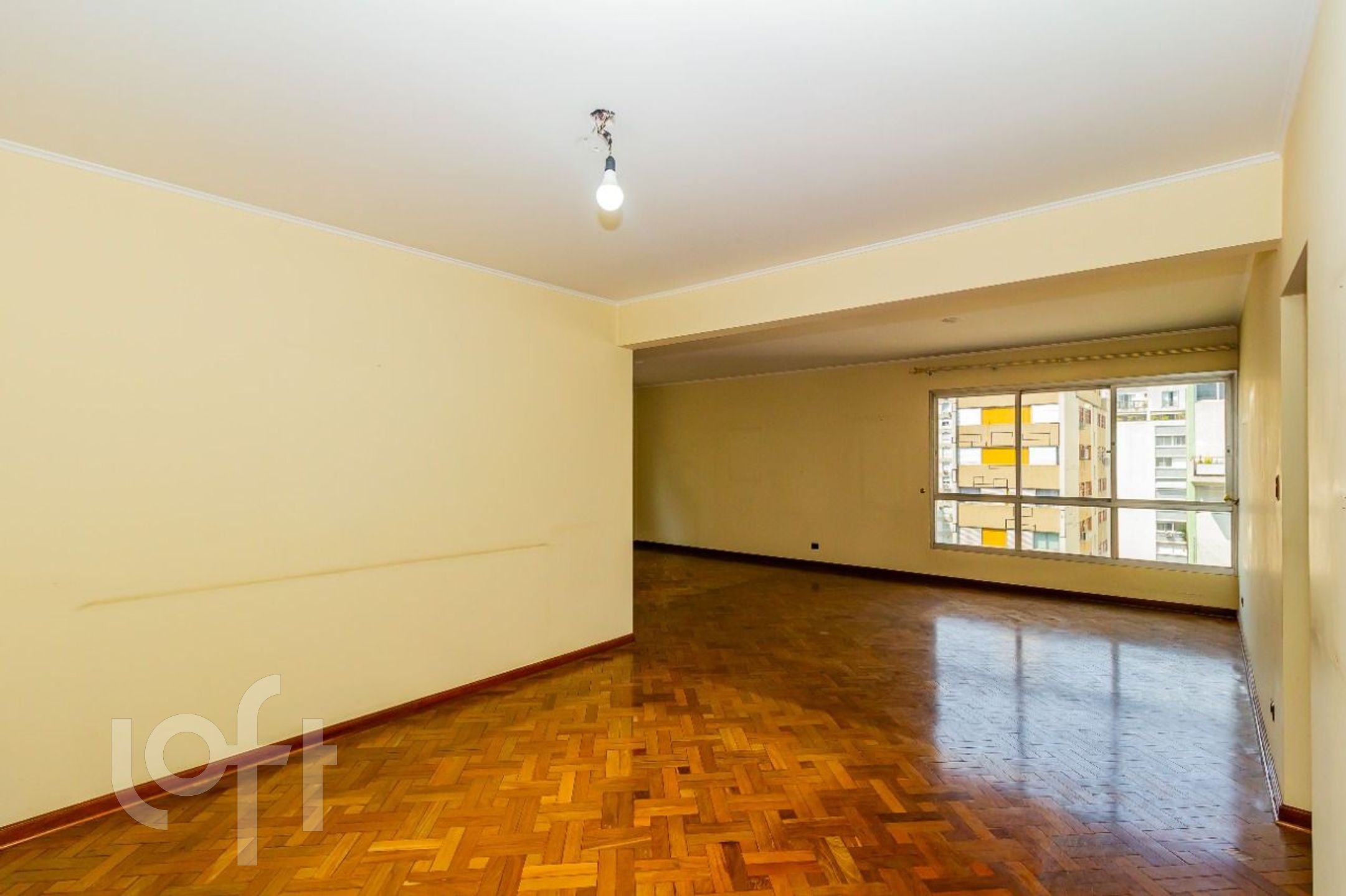 Apartamento à venda com 3 quartos, 230m² - Foto 1