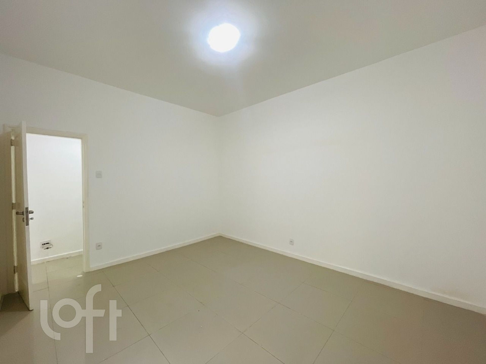 Apartamento à venda com 3 quartos, 130m² - Foto 52