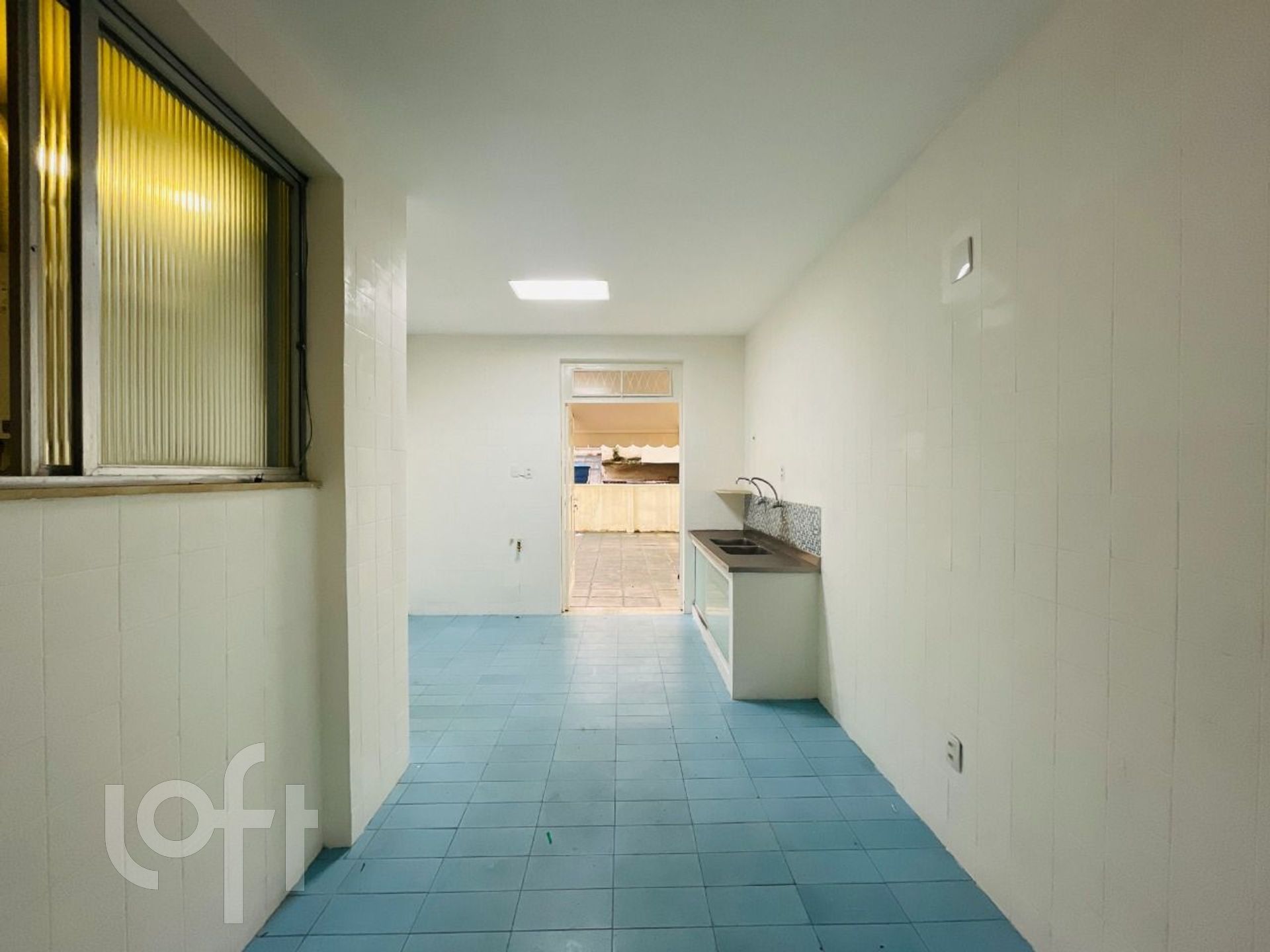 Apartamento à venda com 3 quartos, 130m² - Foto 29