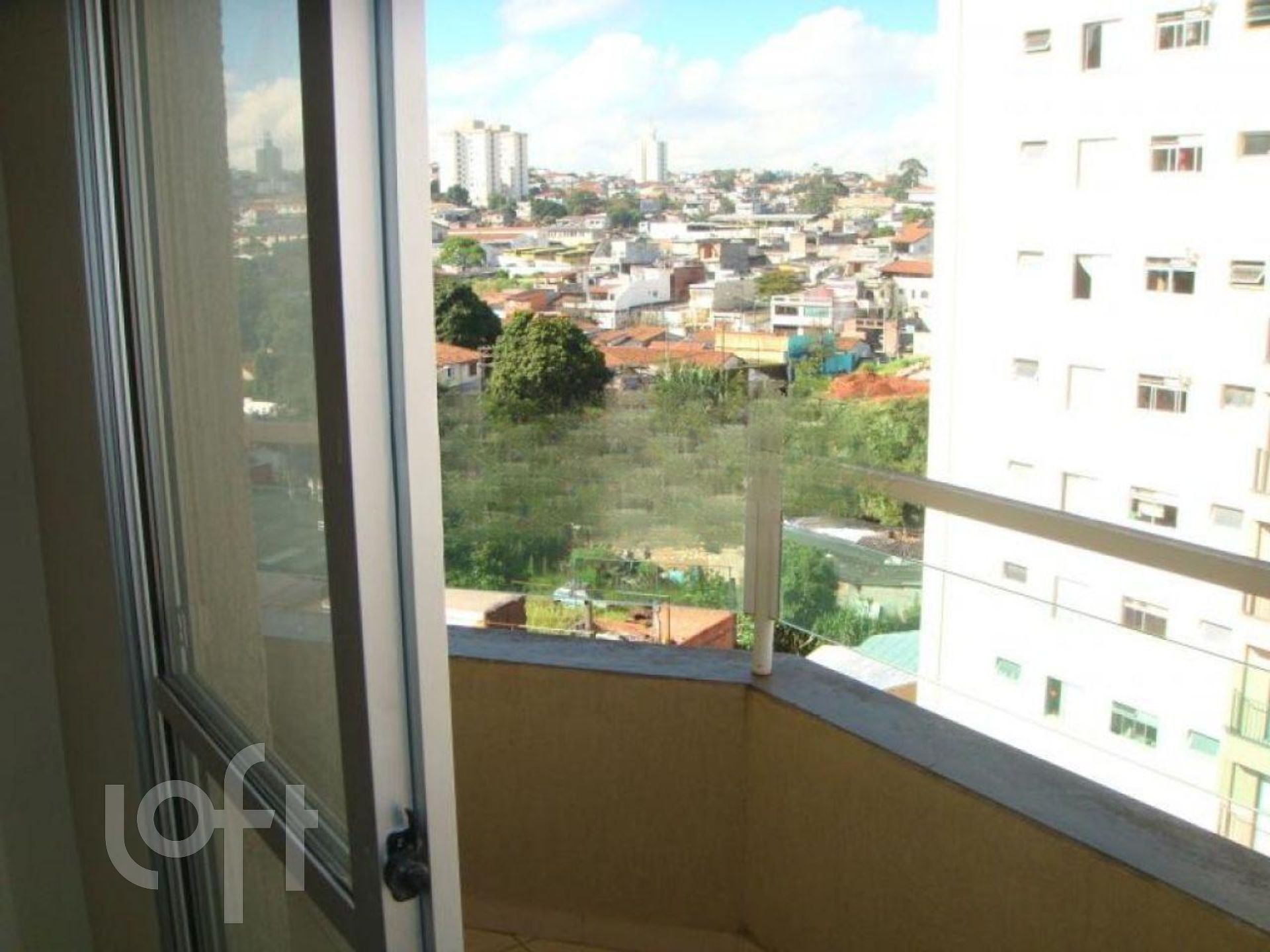 Apartamento à venda com 2 quartos, 48m² - Foto 2