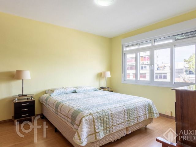 Apartamento com 103m², 3 dormitórios, 1 vaga, Rio Branco em Porto Alegre