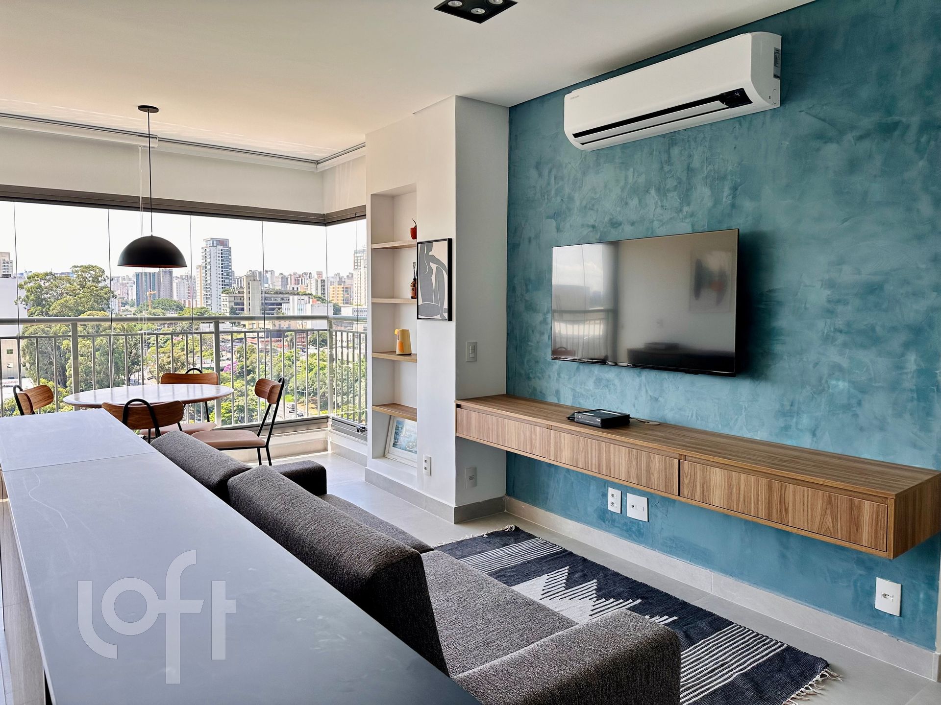 Apartamento à venda em Indianópolis com 65 m², 2 quartos, 1 vaga