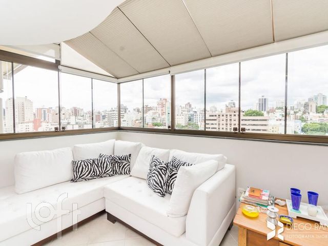Apartamento com 114m², 1 dormitório, 1 vaga, Auxiliadora em Porto Alegre