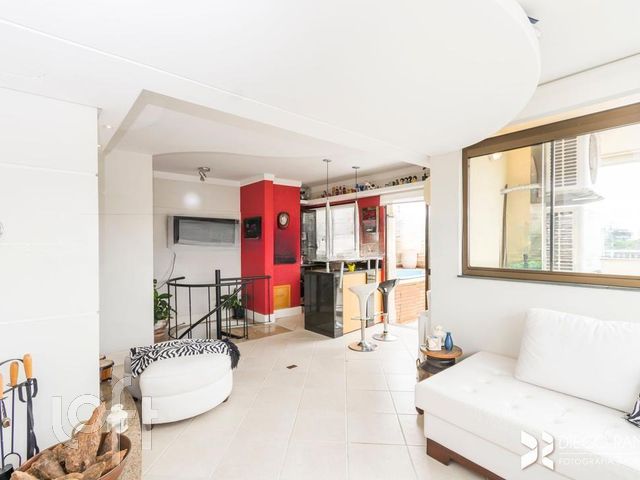 Apartamento com 114m², 1 dormitório, 1 vaga, Auxiliadora em Porto Alegre