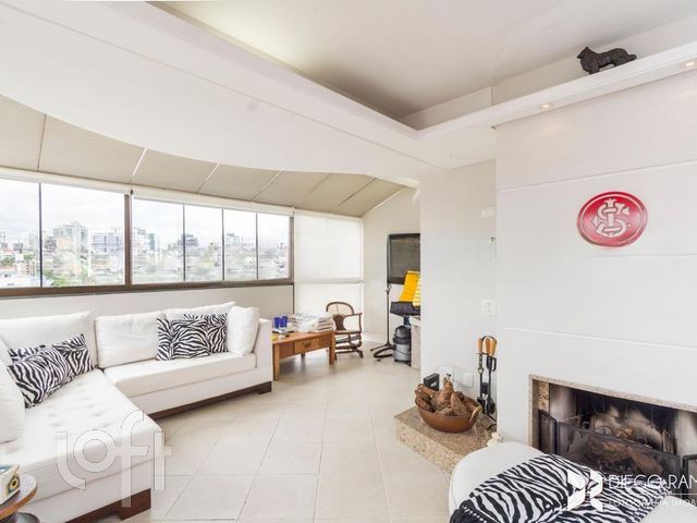 Apartamento com 114m², 1 dormitório, 1 vaga, Auxiliadora em Porto Alegre