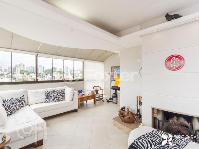 Apartamento com 114m², 1 dormitório, 1 vaga, Auxiliadora em Porto Alegre