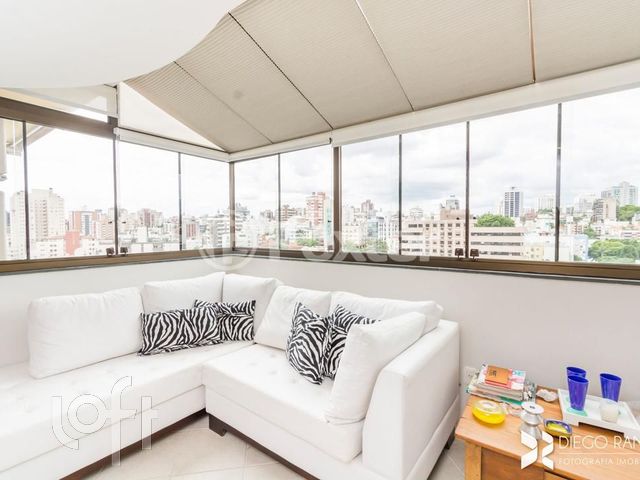 Apartamento com 114m², 1 dormitório, 1 vaga, Auxiliadora em Porto Alegre