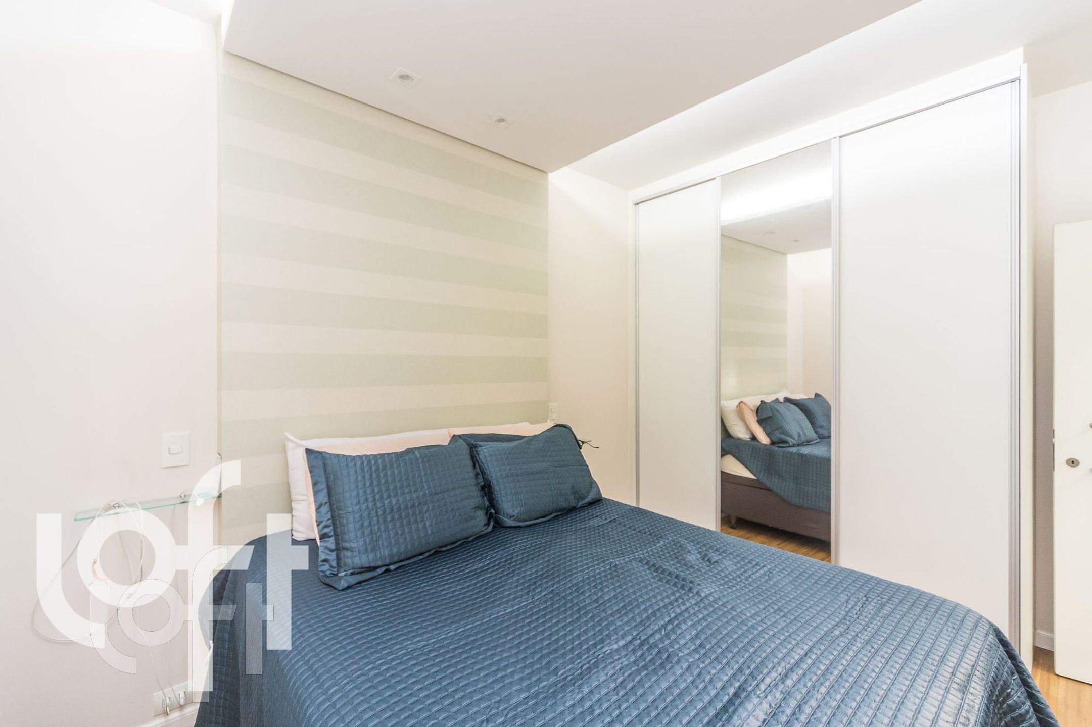 Apartamento à venda com 2 quartos, 70m² - Foto 7