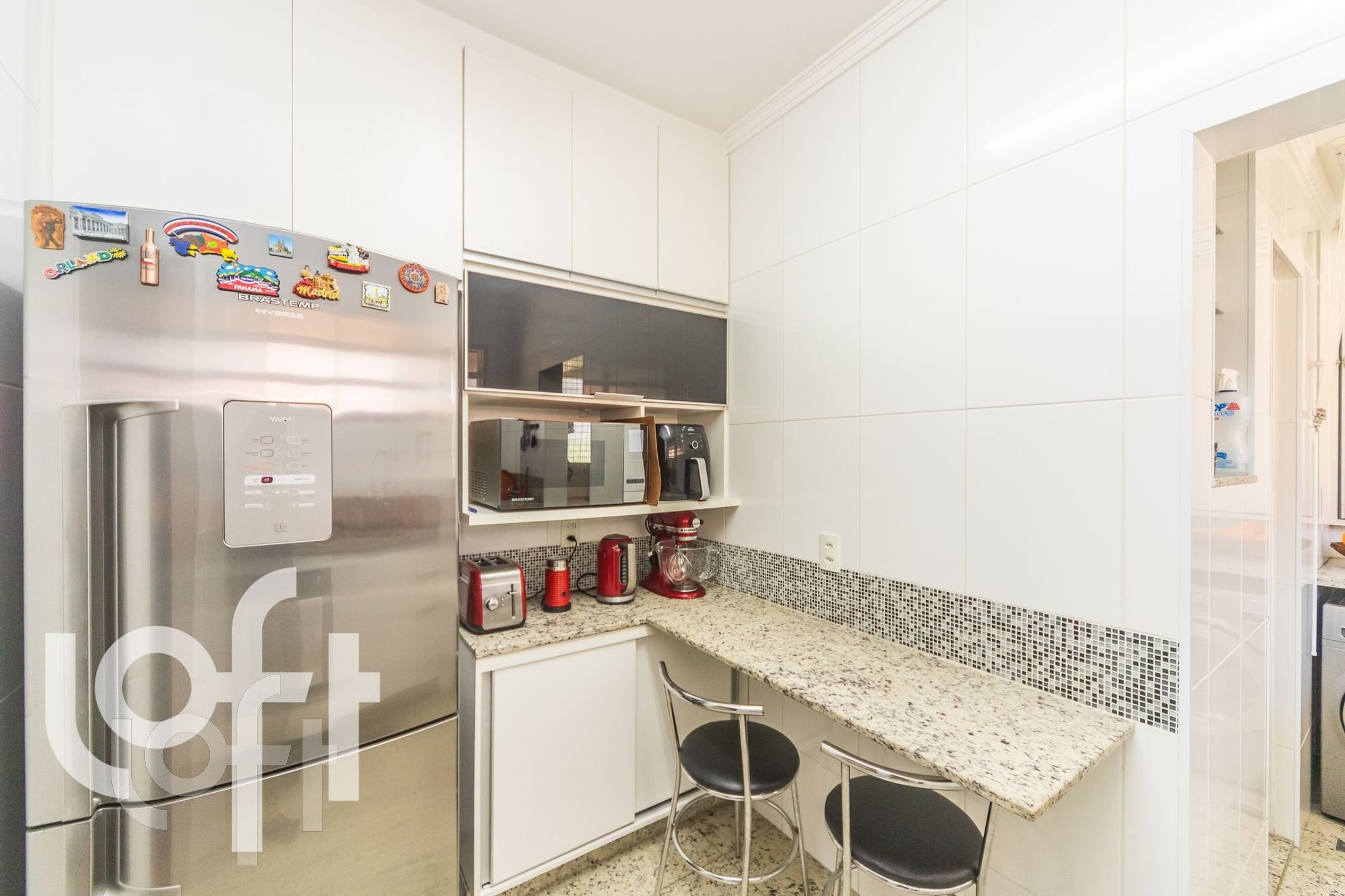 Apartamento à venda com 2 quartos, 70m² - Foto 17