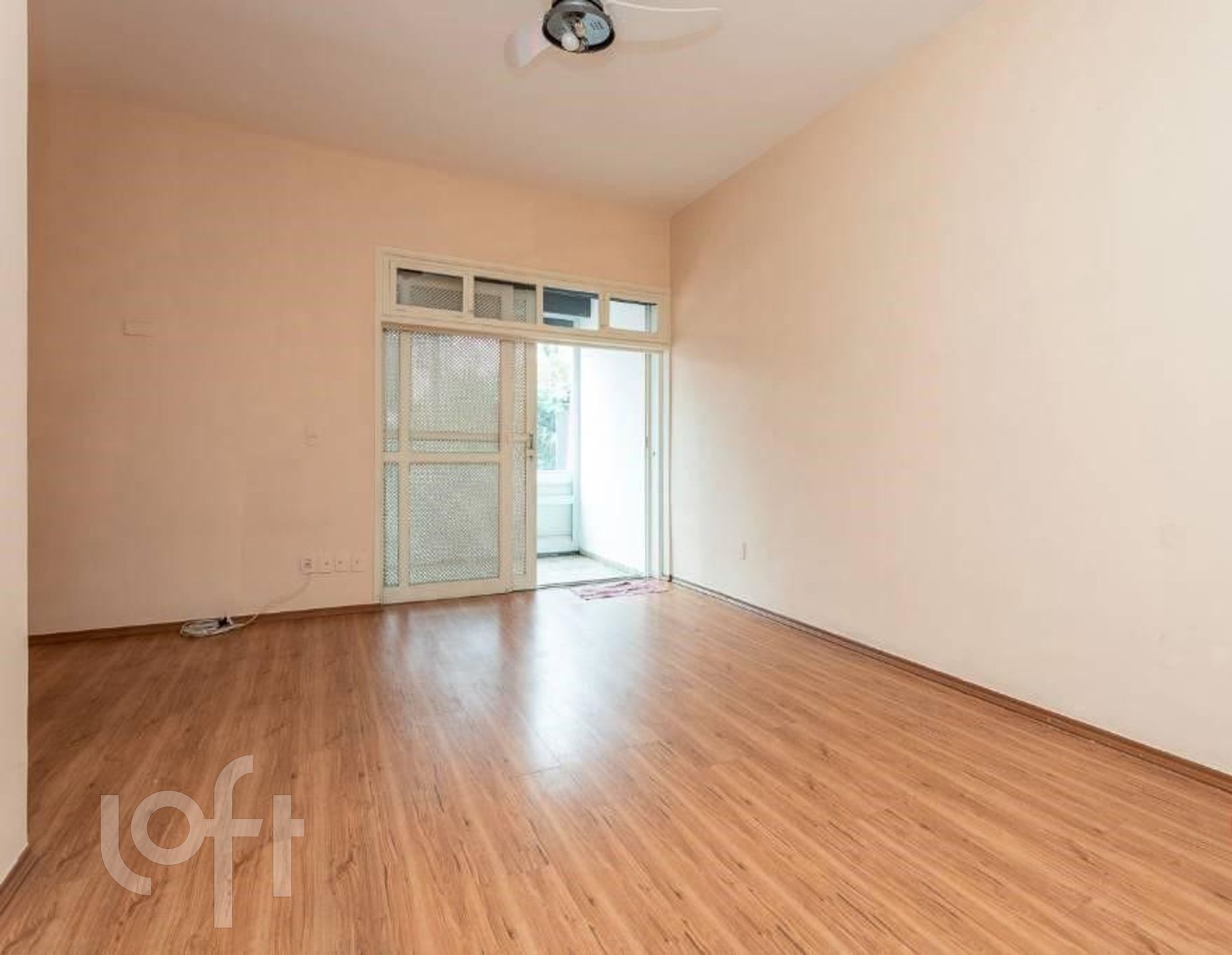 Casa à venda com 5 quartos, 331m² - Foto 2