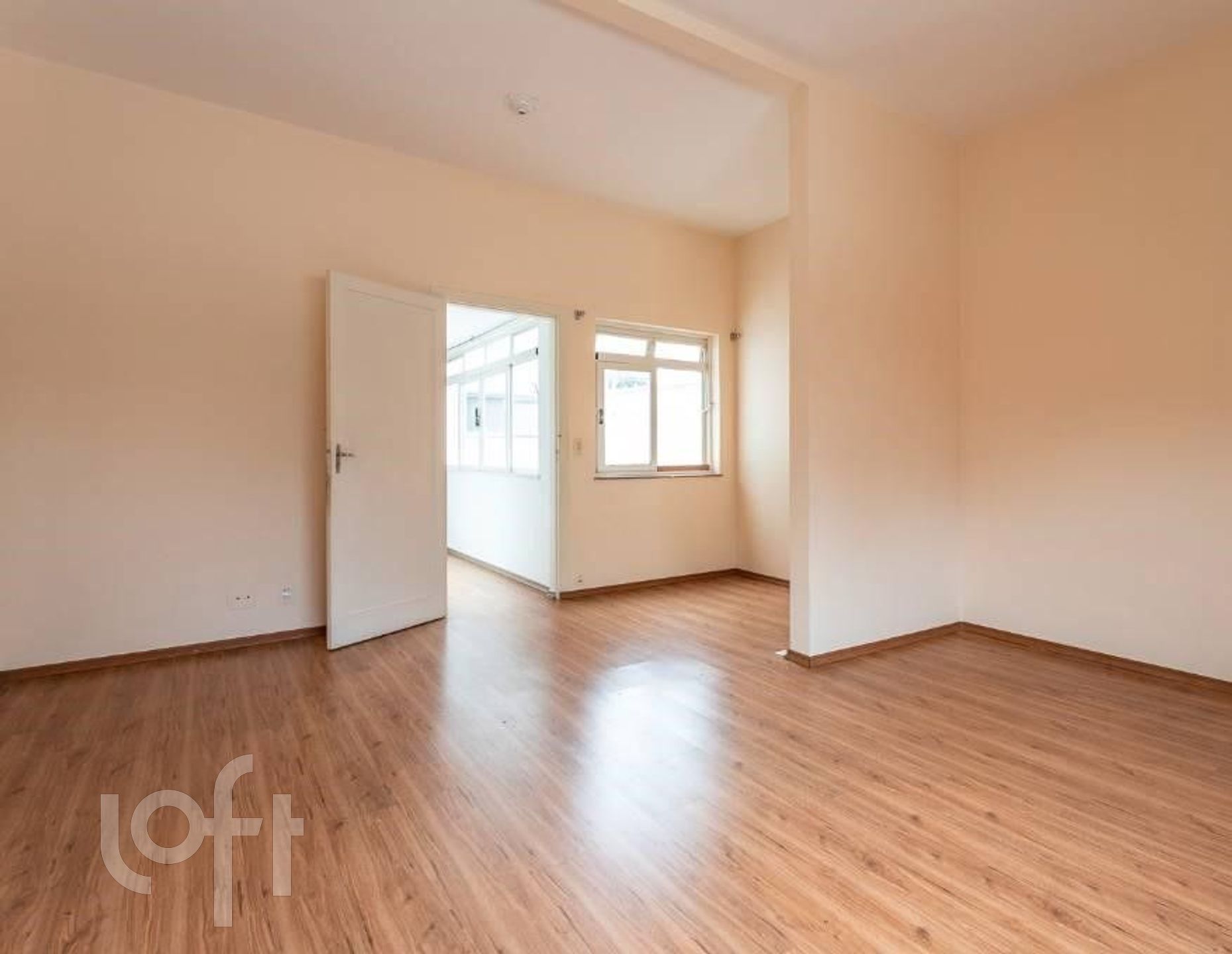 Casa à venda com 5 quartos, 331m² - Foto 1