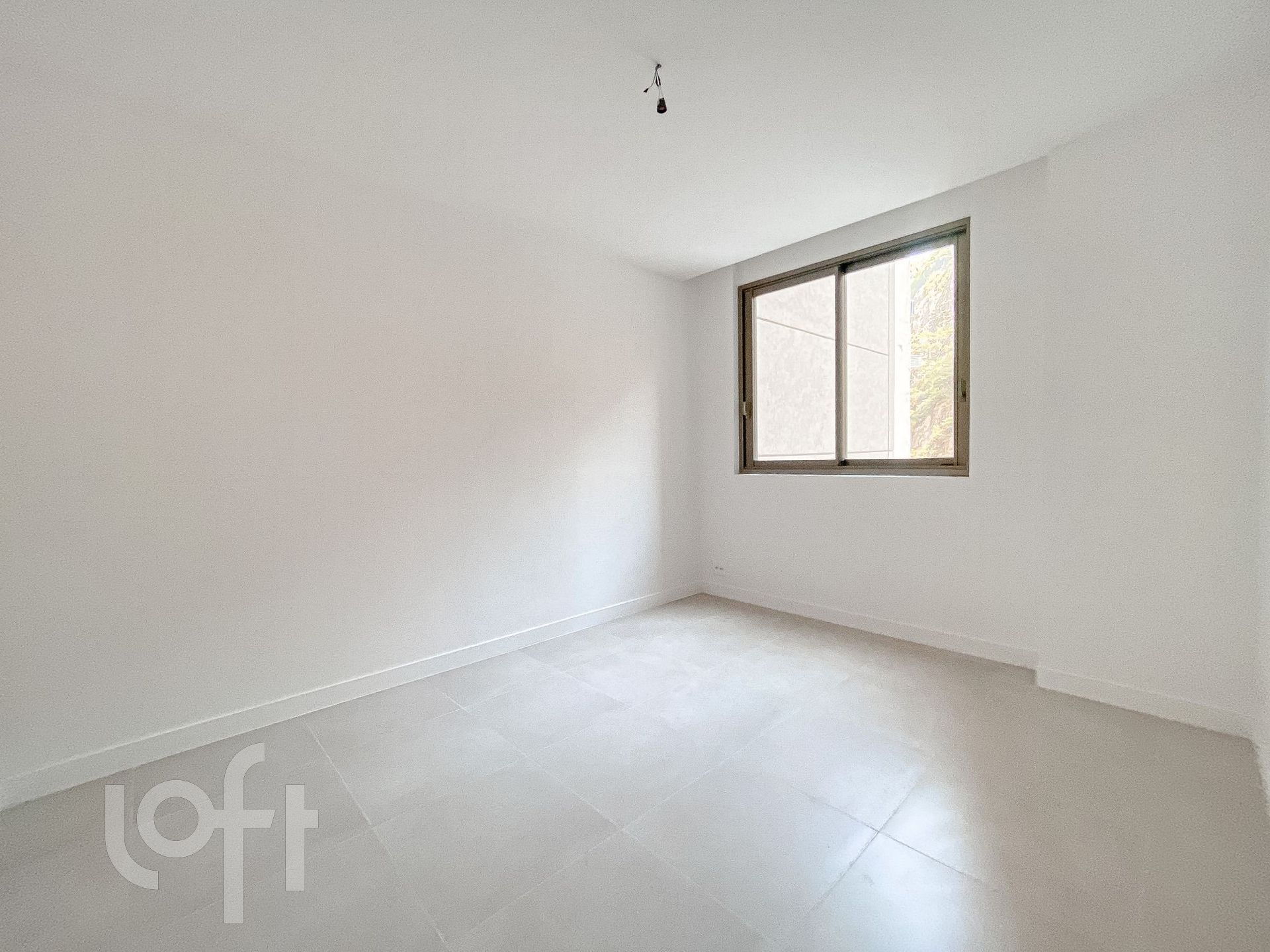 Apartamento à venda com 3 quartos, 180m² - Foto 8